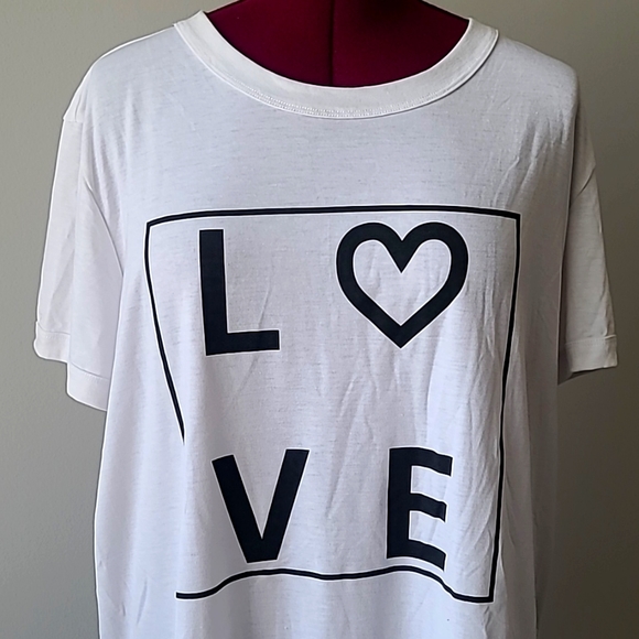 Lularoe Liv Tee - Picture 1 of 2